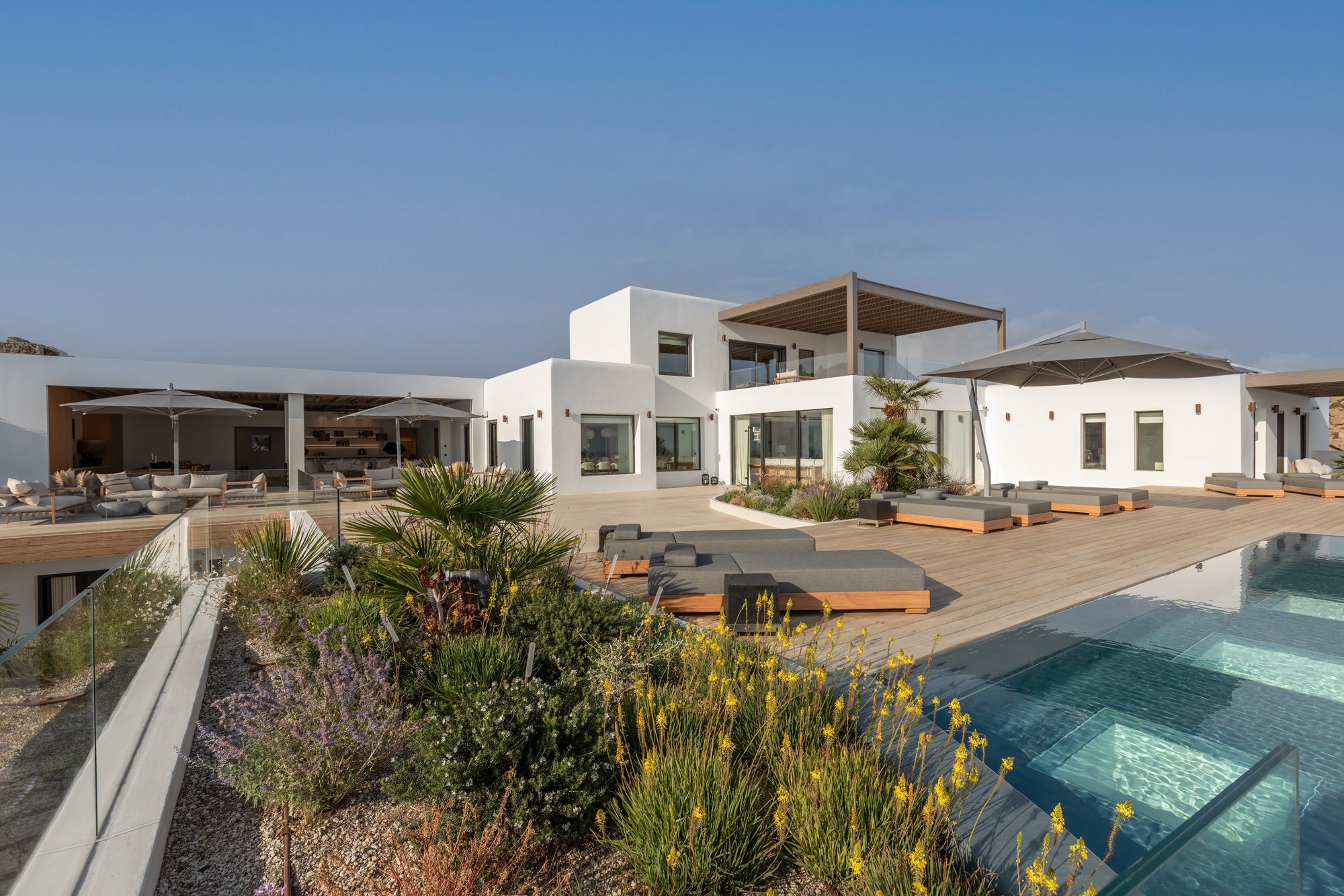 Lithos Villa