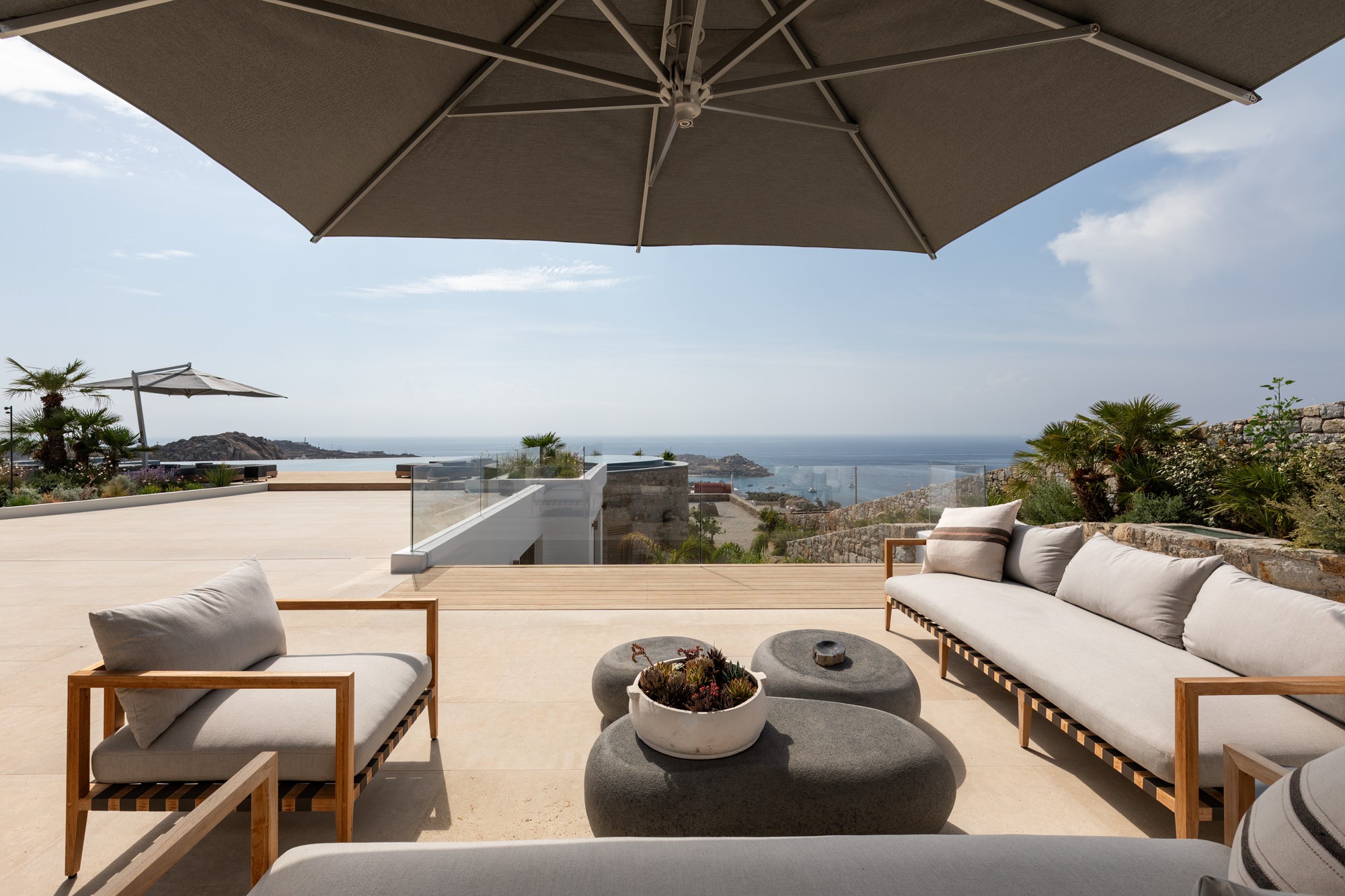 Lithos Villa