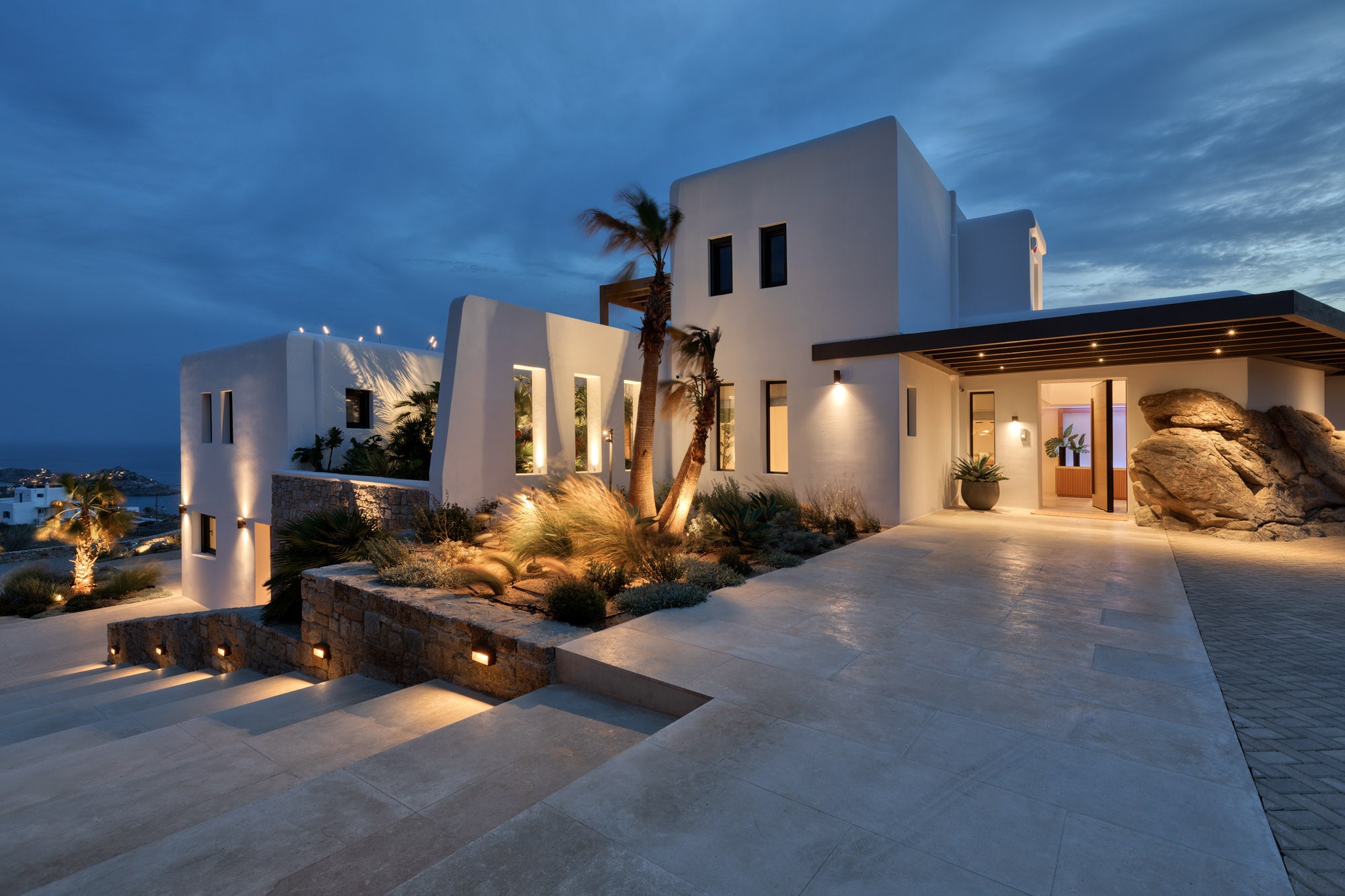 Lithos Villa