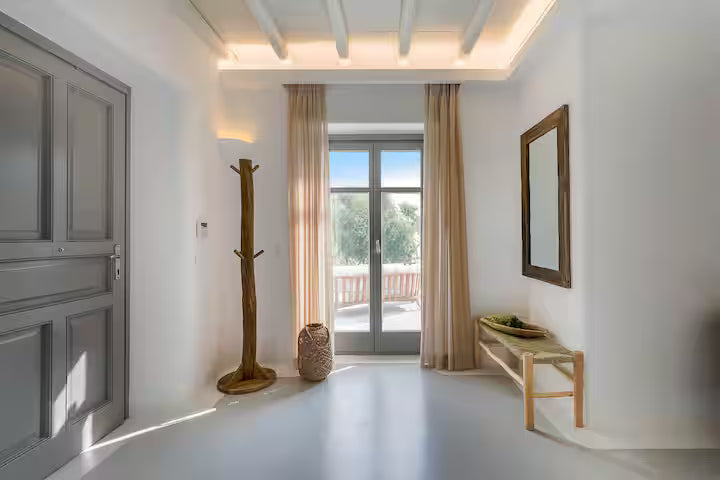 Elaris